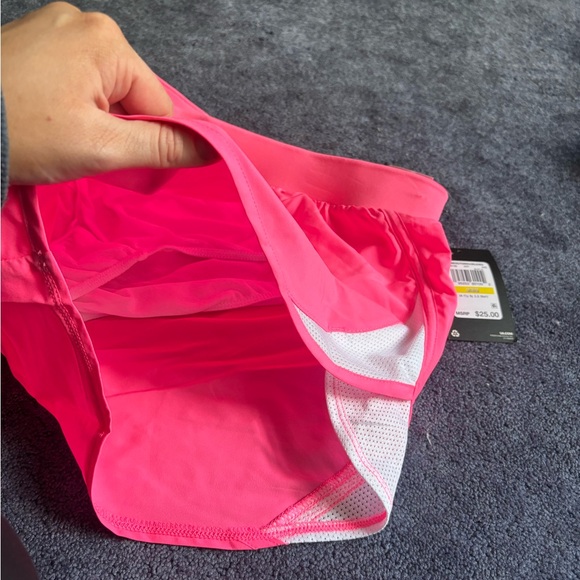 NWT neon pink Under Armour shorts - Picture 5 of 5